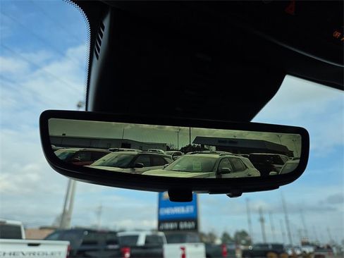 New 2026 Chevrolet Traverse Z71 w/ Driver Confidence Package image 24