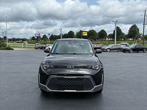 Used 2024 Kia Soul LX w/ Option Group 015 FWD image 1