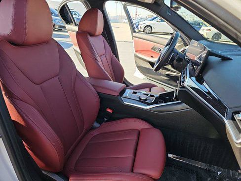 Certified 2024 BMW 330i 330i w/ M Sport Package image 10