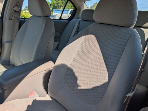 Used 2007 Chevrolet Malibu LS FWD image 13