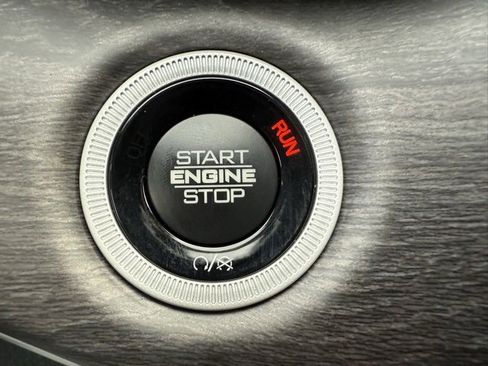 New 2025 Jeep Grand Cherokee L Limited image 35