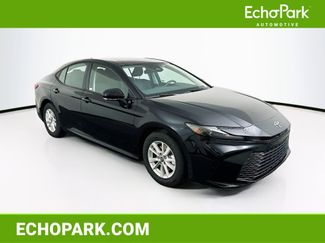 Used 2025 Toyota Camry LE video 1