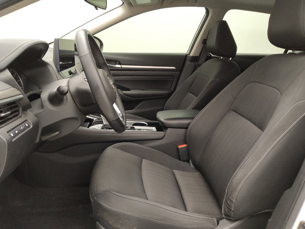 Used 2023 Nissan Altima 2.5 SV w/ SV Premium Package FWD image 17