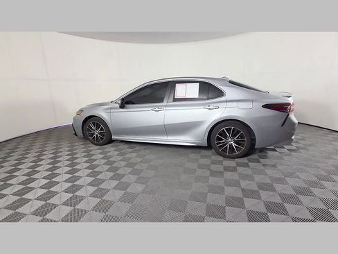 Used 2022 Toyota Camry SE FWD image 48