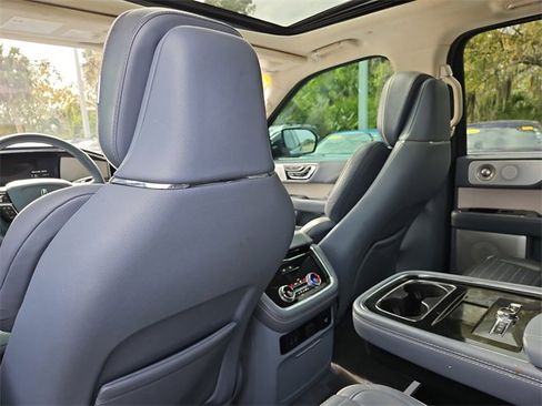 Used 2020 Lincoln Navigator Black Label image 11