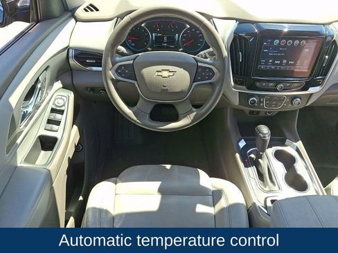 Used 2018 Chevrolet Traverse LT AWD/4WD image 3