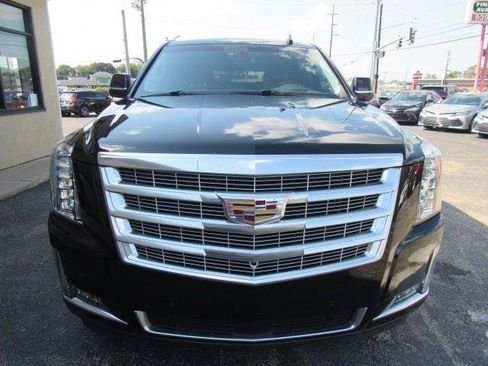 Used 2017 Cadillac Escalade Premium Luxury w/ LPO, Radiant Package AWD/4WD image 3