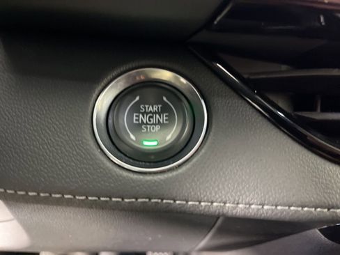 Certified 2025 Buick Enclave Preferred image 35