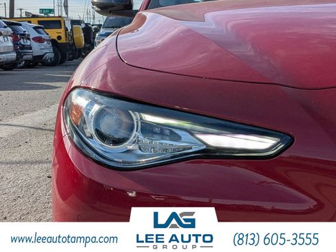 Used 2021 Alfa Romeo Giulia Ti w/ Nero Edizione image 9