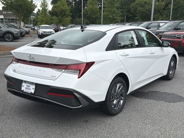 New 2026 Hyundai Elantra Hybrid FWD image 8