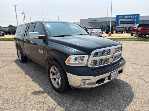 Used 2015 RAM 1500 Laramie w/ Convenience Group AWD/4WD image 2