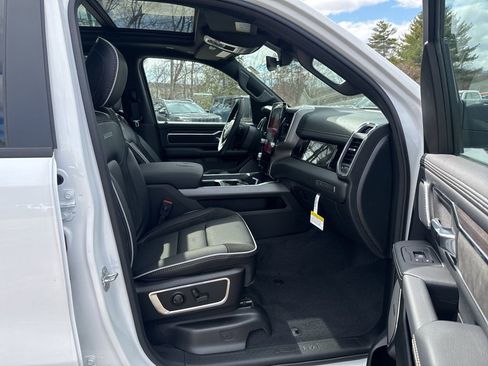 New 2026 RAM 1500 Laramie AWD/4WD image 30