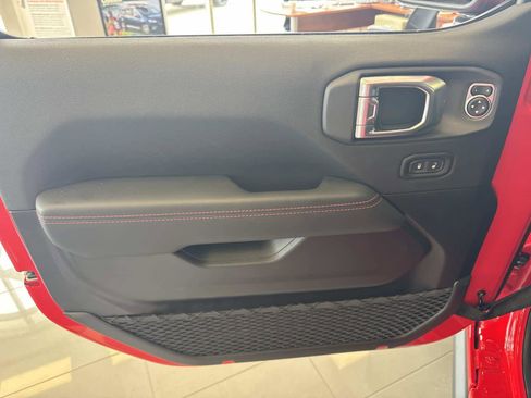 New 2026 Jeep Wrangler Unlimited Rubicon image 34