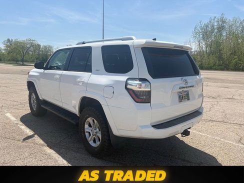 Used 2016 Toyota 4Runner SR5 AWD/4WD image 5