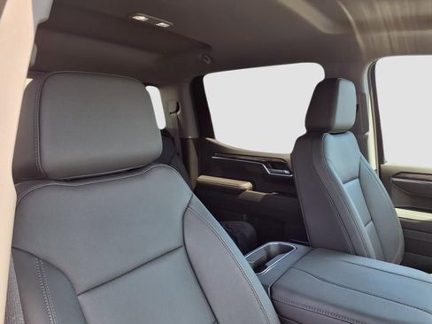 Used 2025 Chevrolet Silverado 1500 LTZ image 18