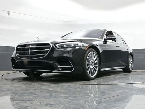 Used 2022 Mercedes-Benz S 580 4MATIC Sedan image 45