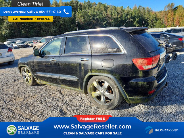 Used 2013 Jeep Grand Cherokee Overland AWD/4WD image 3