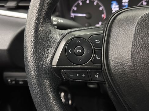 Used 2024 Toyota Corolla LE w/ LE Convenience Package image 17