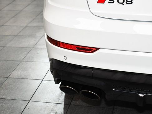 Used 2024 Audi SQ8 Premium Plus w/ Black Optic Package image 84