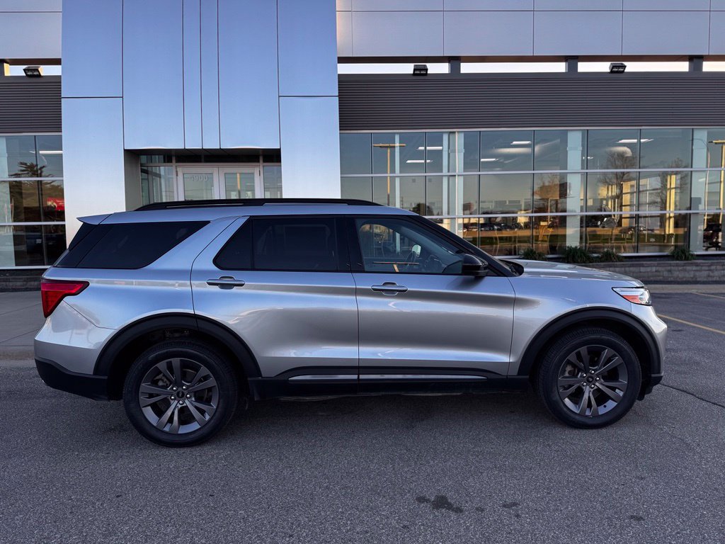 Certified 2024 Ford Explorer XLT w/ Equipment Group 202A AWD/4WD image 44