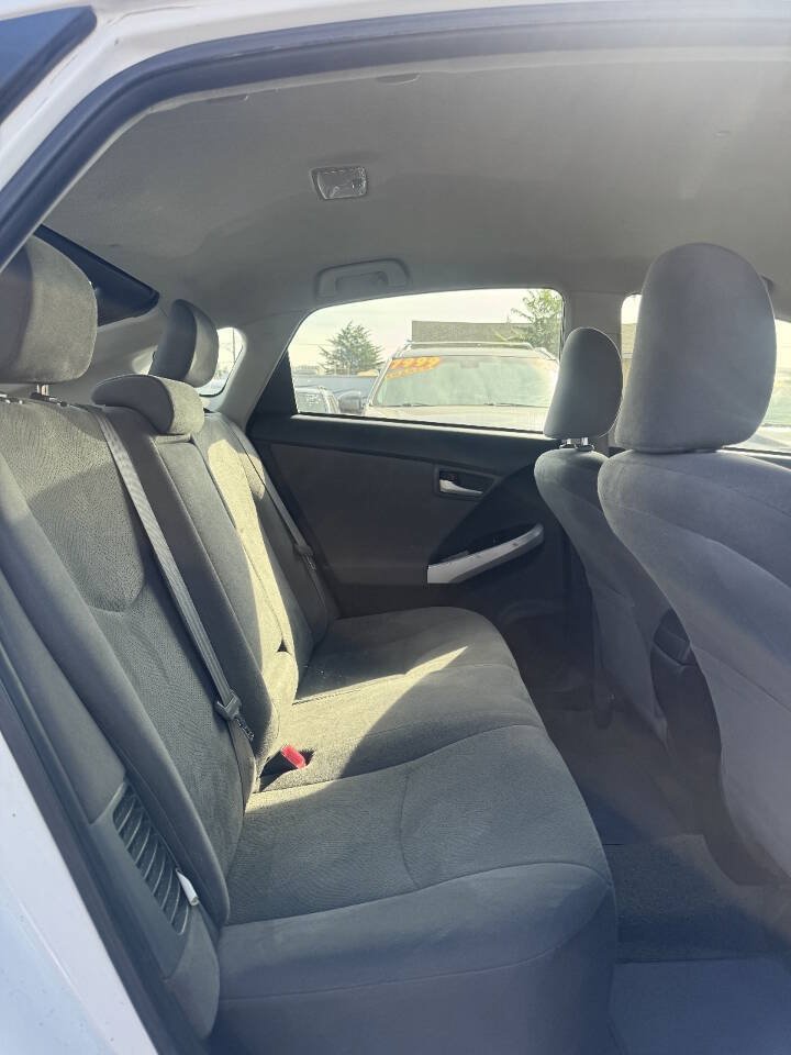 Used 2012 Toyota Prius Two FWD image 11