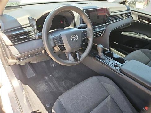 Used 2025 Toyota Camry LE FWD image 12