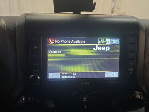 Used 2014 Jeep Wrangler Unlimited Sahara image 21