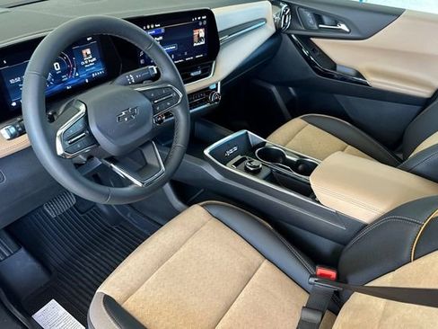 New 2026 Chevrolet Equinox ACTIV w/ Convenience Package III image 13