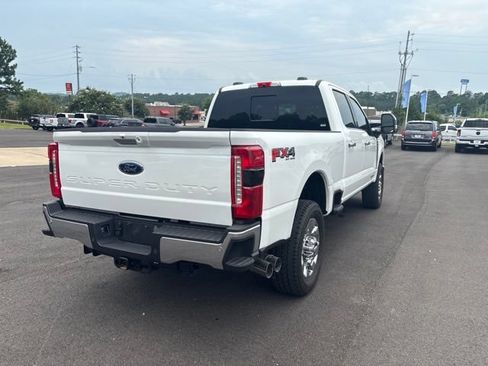 Used 2024 Ford F350 Lariat w/ Lariat Ultimate Package AWD/4WD image 7