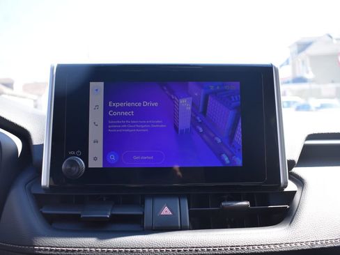 Used 2025 Toyota RAV4 XLE image 18