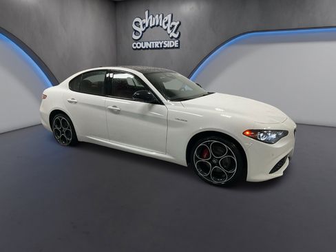 New 2026 Alfa Romeo Giulia AWD image 2