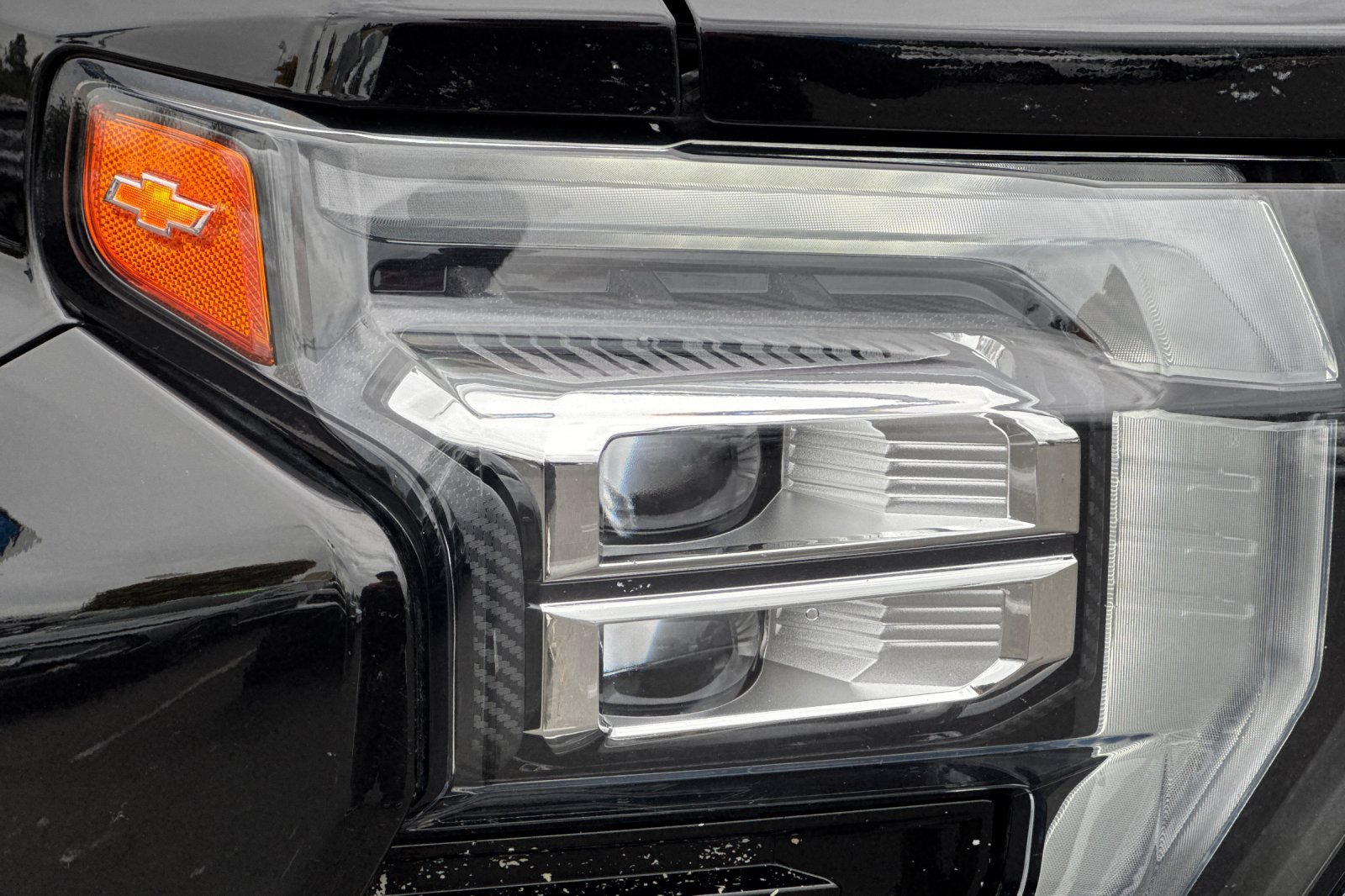 Used 2024 Chevrolet Silverado 2500 LTZ w/ LTZ Premium Package AWD/4WD image 46