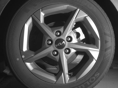 Used 2025 Kia K4 LXS image 14