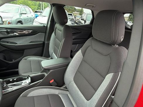 New 2026 Chevrolet TrailBlazer LT FWD image 17