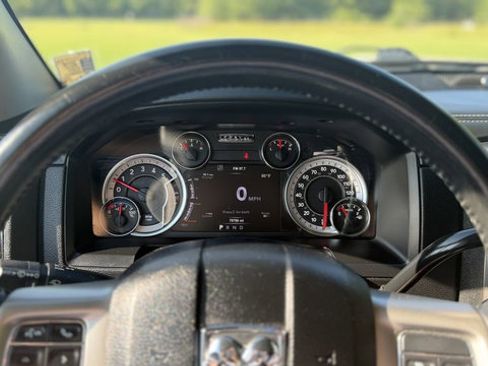 Used 2018 RAM 2500 Laramie w/ Sport Appearance Group AWD/4WD image 15