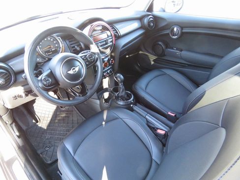 Used 2015 MINI Cooper 2-Door Hardtop image 11