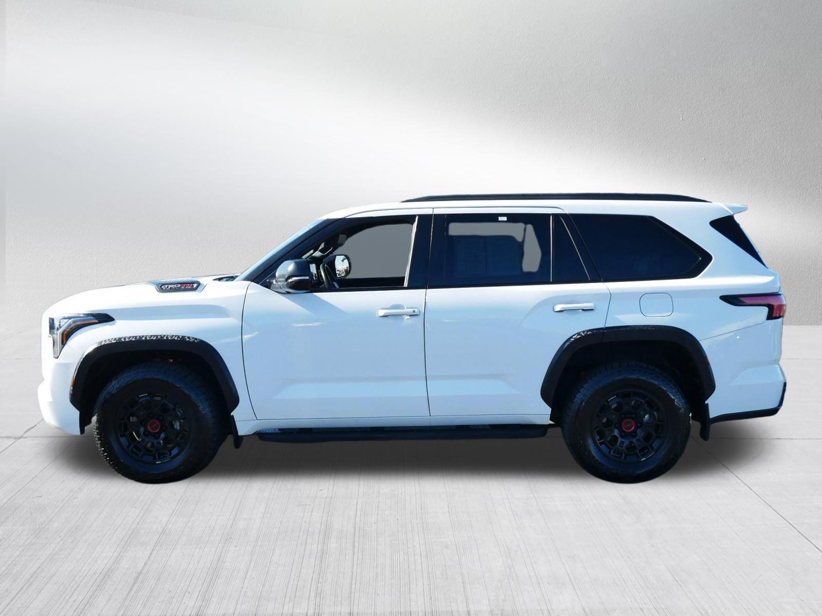 Used 2024 Toyota Sequoia TRD Pro AWD/4WD image 4
