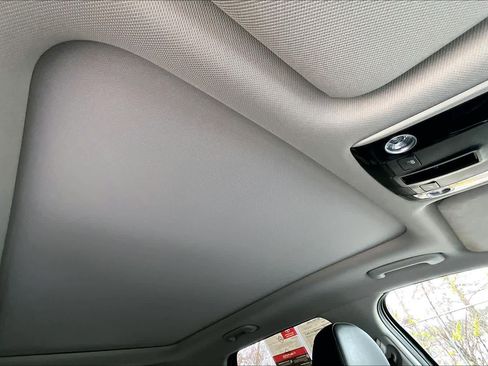 Used 2023 Kia Sorento S w/ Panoramic Sunroof Package image 14