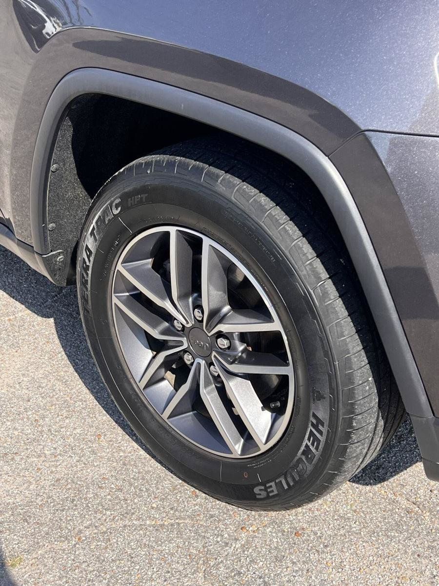 Used 2020 Jeep Grand Cherokee Limited w/ Luxury Group II RWD image 40