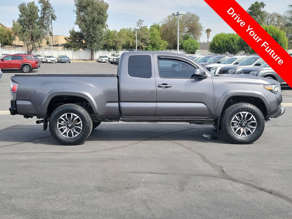 Used 2022 Toyota Tacoma TRD Sport w/ TRD Premium Sport Package RWD image 31