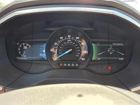 Used 2017 Ford Edge Titanium w/ Equipment Group 301A FWD image 33