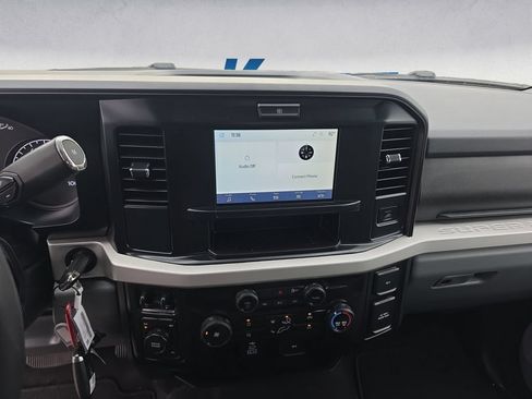 Used 2025 Ford F350 XLT AWD/4WD image 11