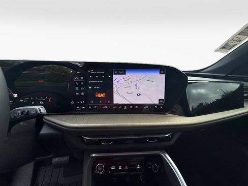 New 2025 Audi Q5 Premium Plus image 17