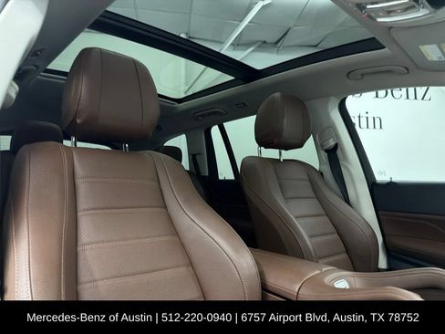 Used 2024 Mercedes-Benz GLS 450 4MATIC image 32