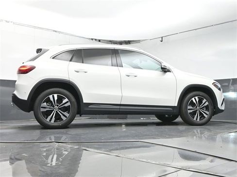 New 2025 Mercedes-Benz GLA 250 image 40