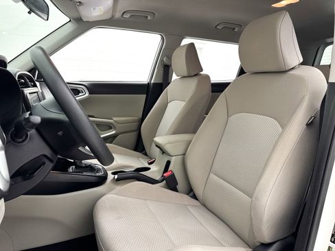 Used 2021 Kia Soul LX image 19