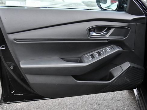 Used 2025 Honda Accord SE image 13