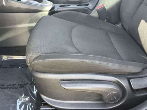 Used 2023 Kia Forte LXS image 22