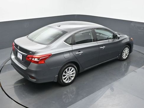 Used 2019 Nissan Sentra SV image 17