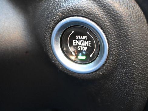 Used 2021 Chevrolet Silverado 1500 RST w/ Texas Edition Plus image 15